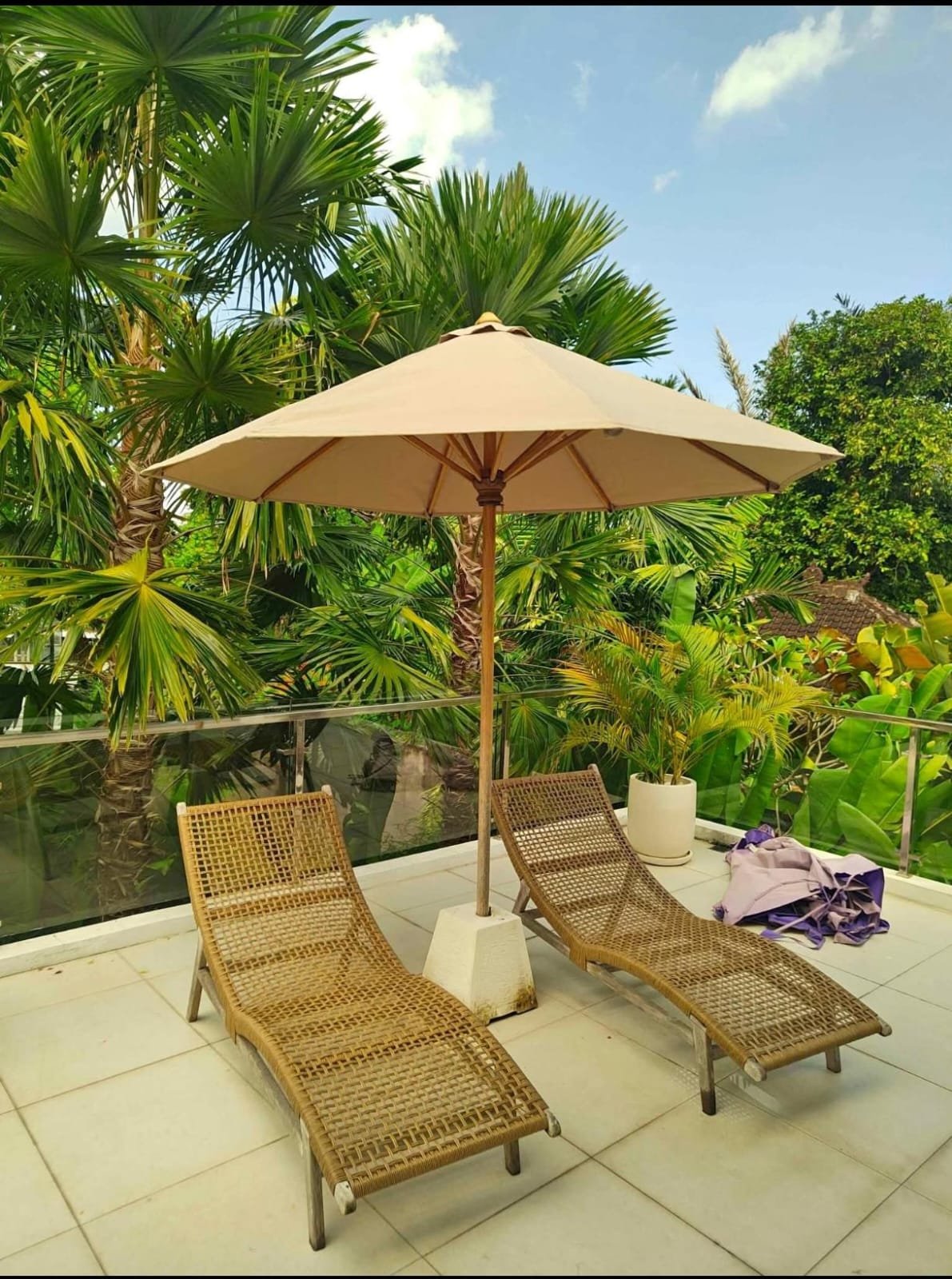 afda6e90-c3e3-4967-aa76-5718e3ad429a